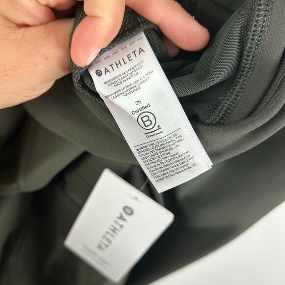 NEW Athleta Headlands Hybrid Cargo II Tight Leggings Army Green Plus Size 26 - Picture 10 of 11